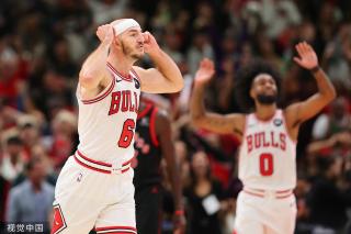 防守者做出 防守者做出