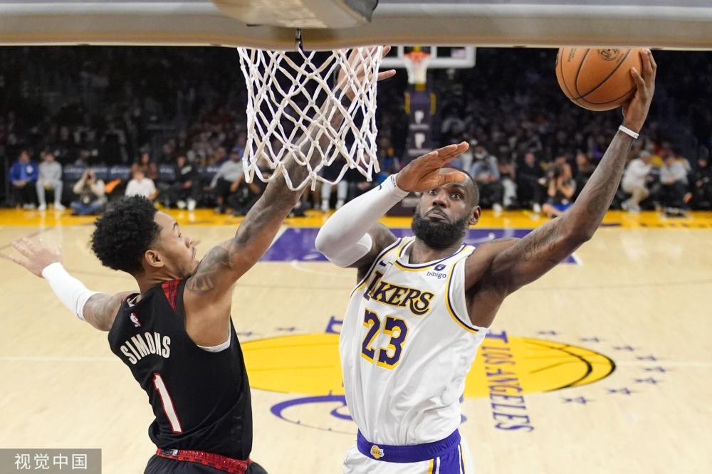 再次临尾被翻盘 曼市晋级欧冠16强蒙阴影.