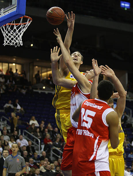 略胜法国一 略胜法国一