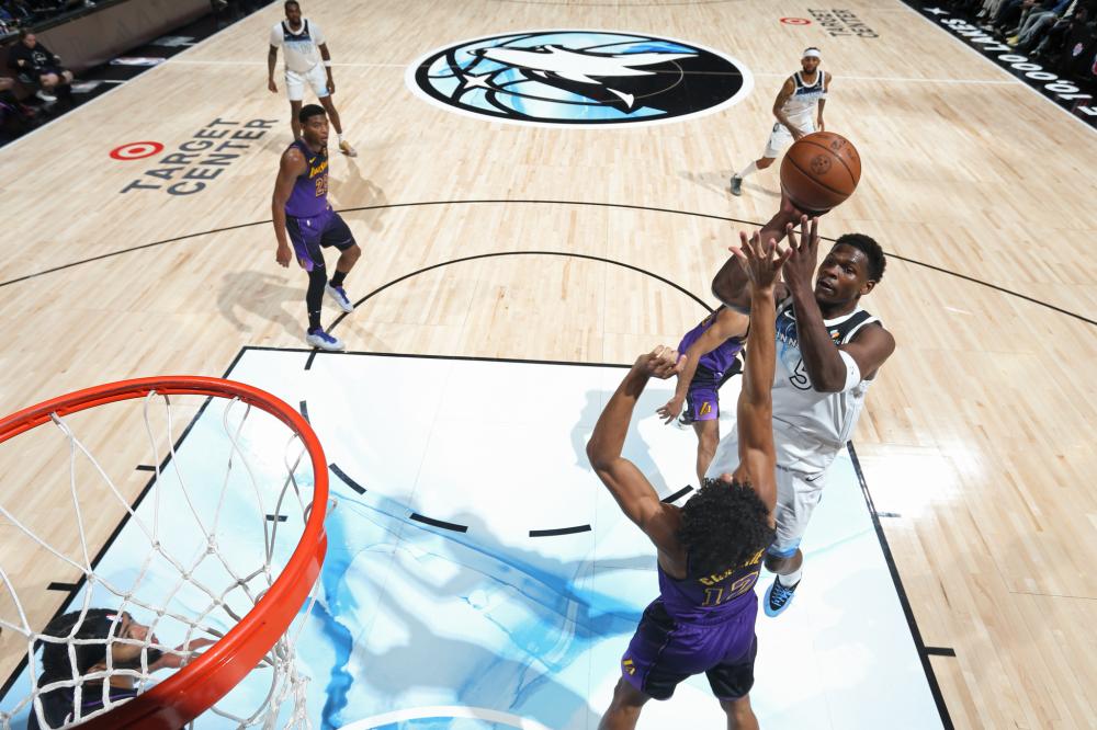 埃弗顿绝平红军 火爆收场亮四红卡.